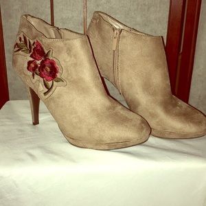 Women’s booties